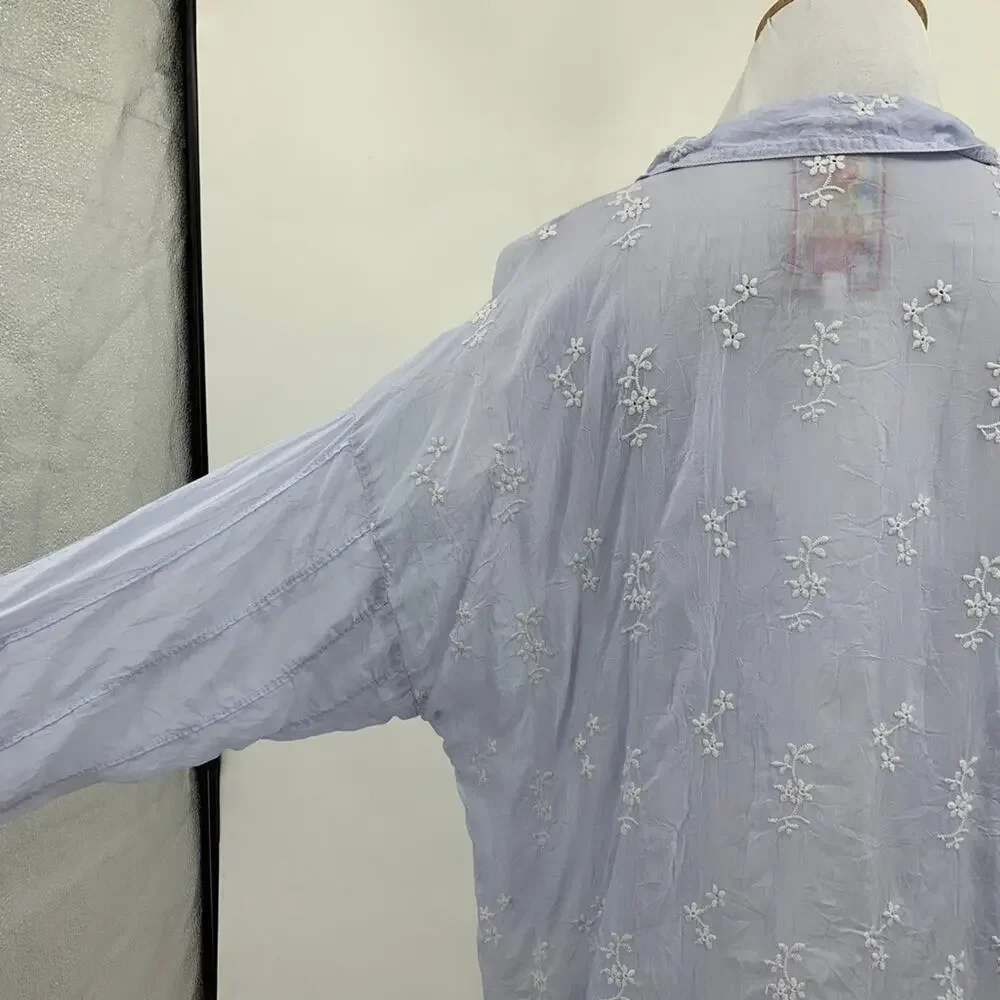 Johnny Was Shirt Womens XS Extra Small Rayon Periwinkle Tab Sleeve Embroidered